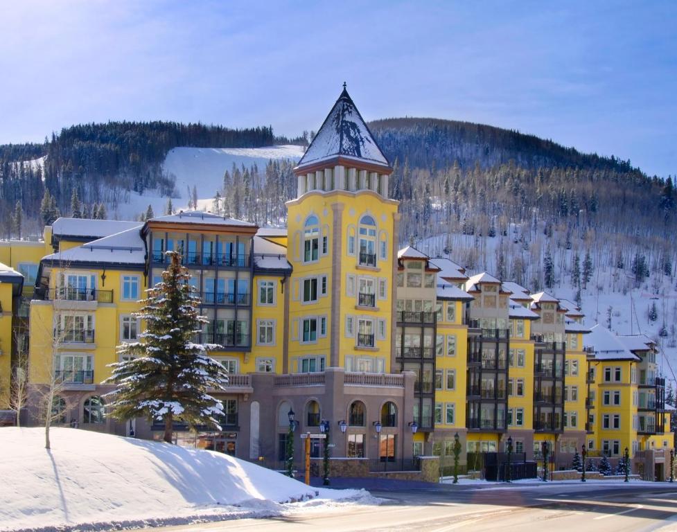 The Ritz-Carlton Club